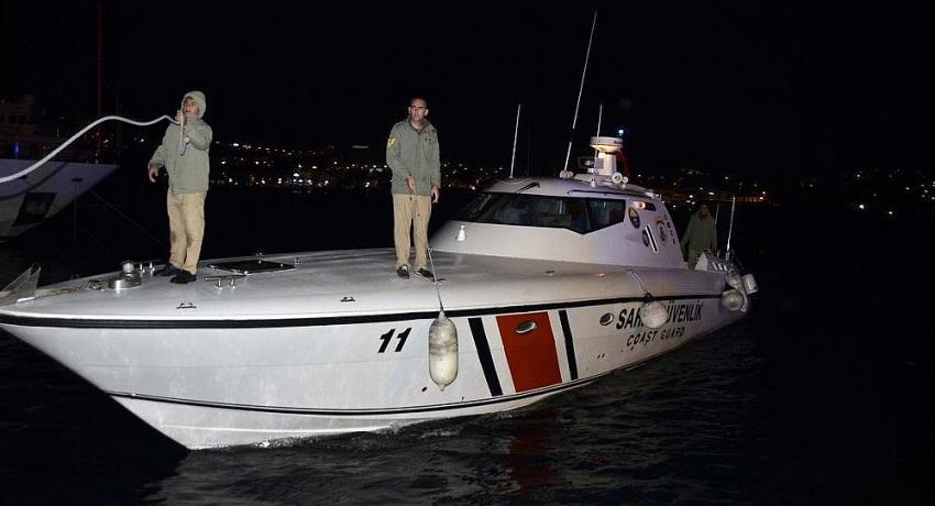 Göçmenlerin Teknesi Battı: 1 Ölü