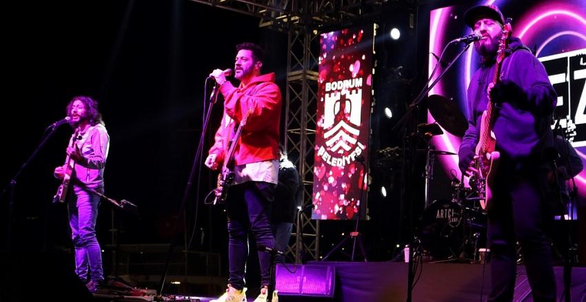 BODRUM’DA SEVGİLİLER GÜNÜ KUTLAMASI