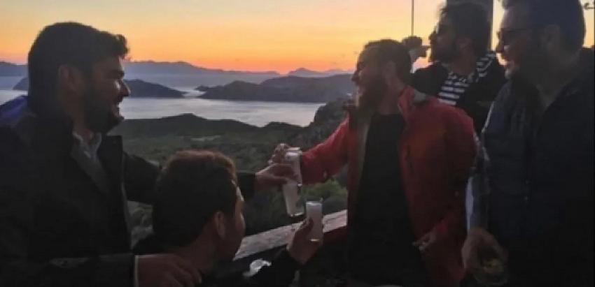 AKP’liler arasında “alkol masası” krizi