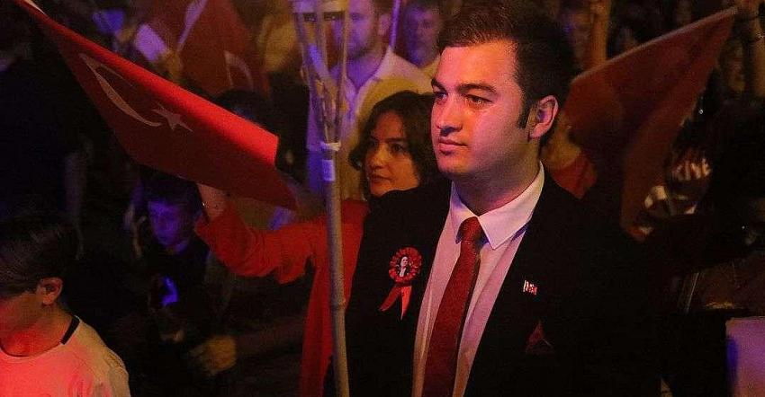 ÖZGÜRLÜK VE DEMOKRASİ GENÇLERE EMANET
