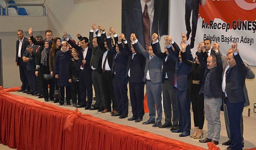 Mete; “Bu ittifakın temeli 15 Temmuz gecesi vatandaşlar tarafından atıldı”