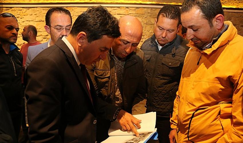Başkan Aras çarşı esnafı ile buluştu