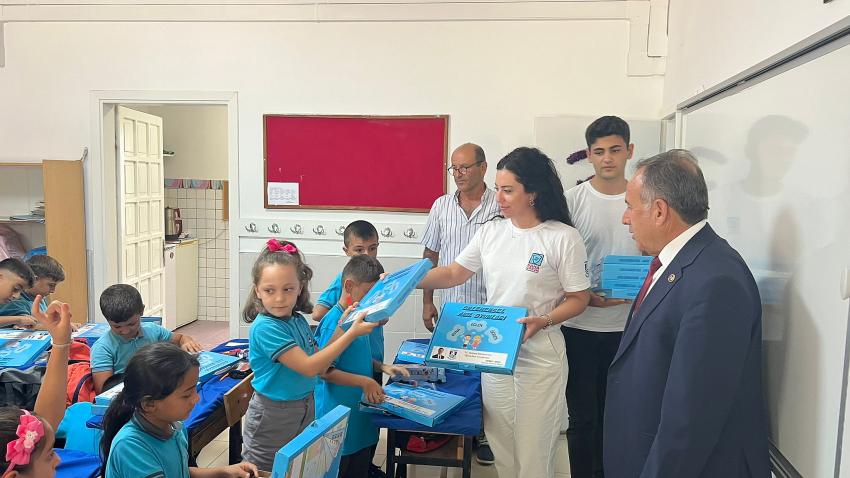 BELEDİYE ÖĞRENCİLERİN YANINDA