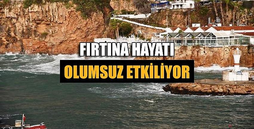 Lodos bazı bölgelerde hayatı olumsuz etkiliyor