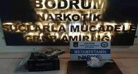 Oto teybinde uyuşturucu sevkiyatı polise takıldı
