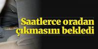 4 saat boyunca yılanın çıkmasını beklediler