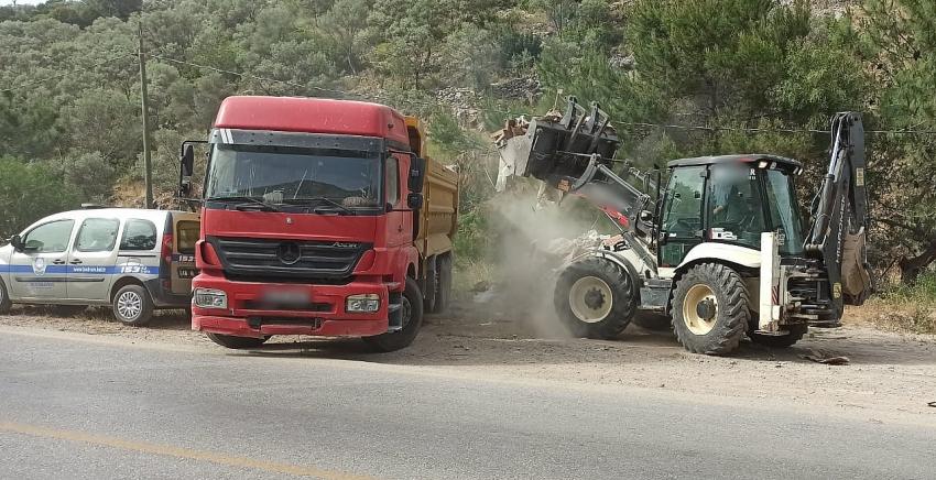 KAÇAK MOLOZ DÖKENLER YAKALANDI
