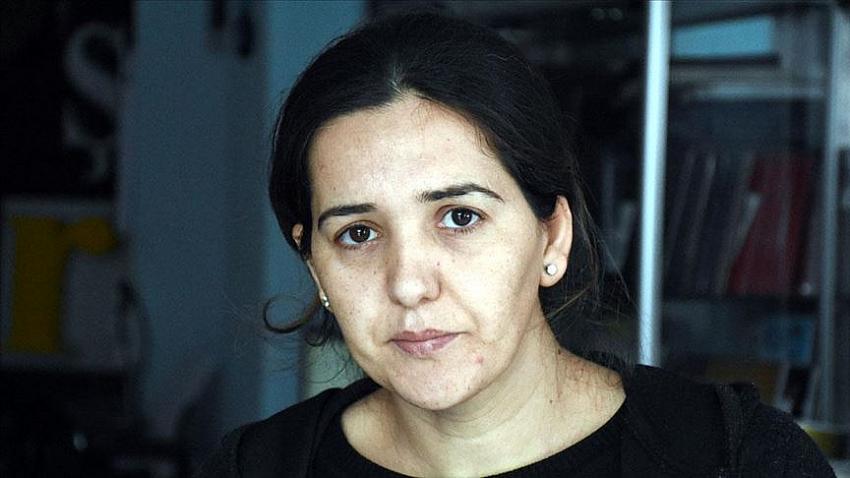 Eşinin acısını 1,5 aylık bebeğiyle bastırıyor